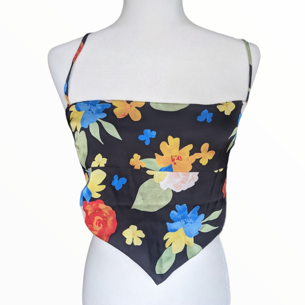 WEWOREWHAT Floral Bandana Crop Top